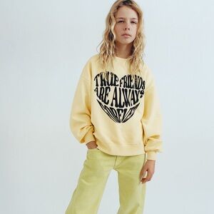 Zara Yellow Sweatshirt size 6